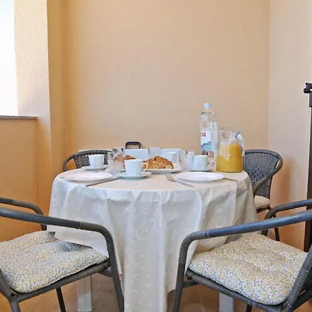 Cili Apartament Miletici