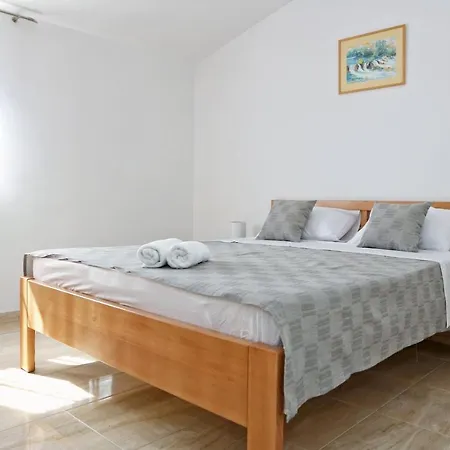 Cili Apartment