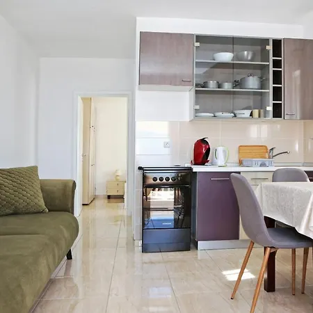 Cili Apartment